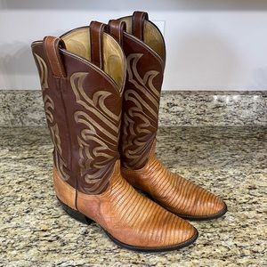Vintage Tony Lama lizard skin boots